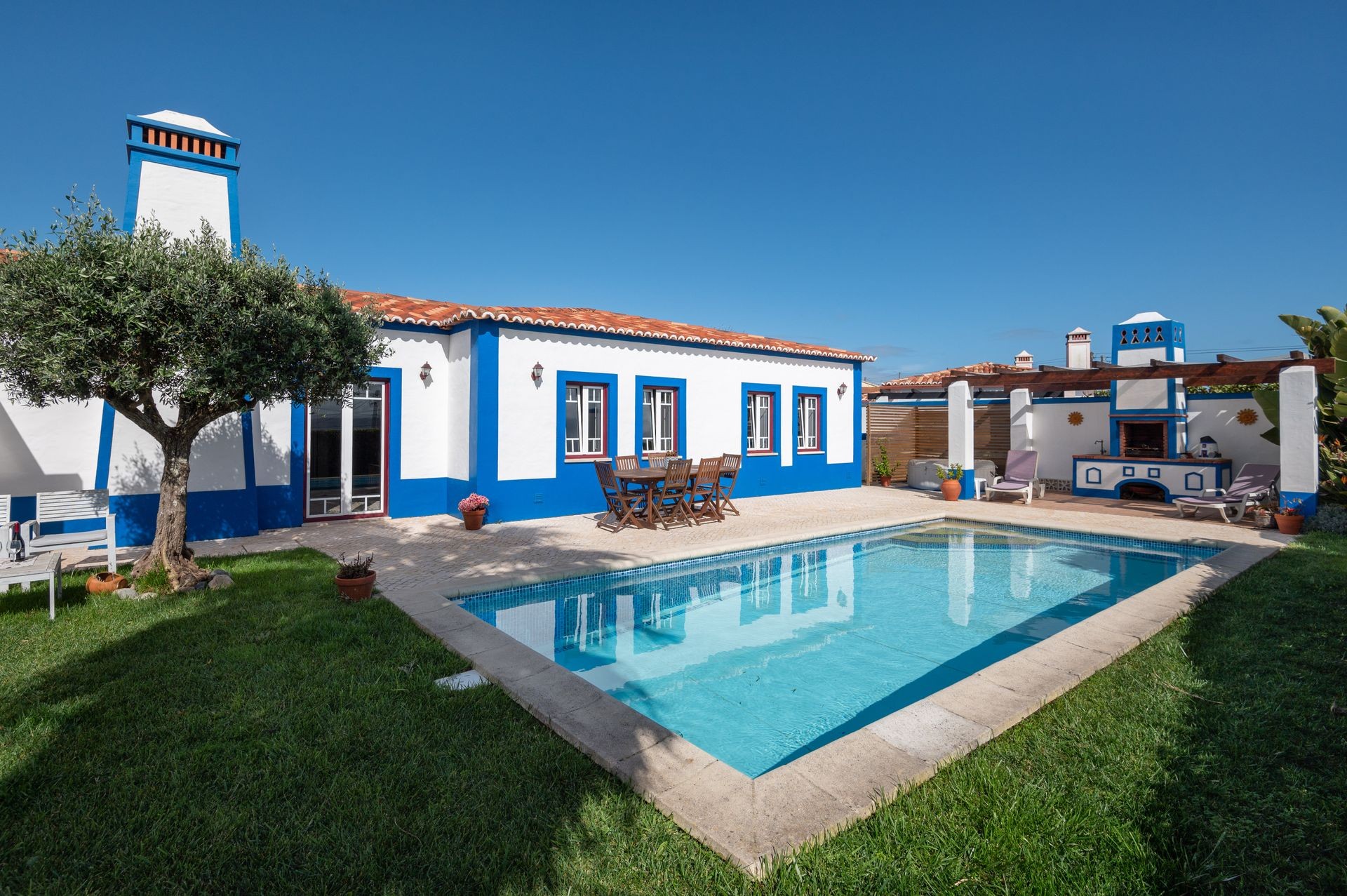 3-bedroom detached house